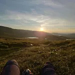 Renovated Mountain With Cross Country Trails בית נופש