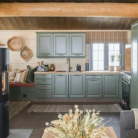 Renovated Mountain With Cross Country Trails